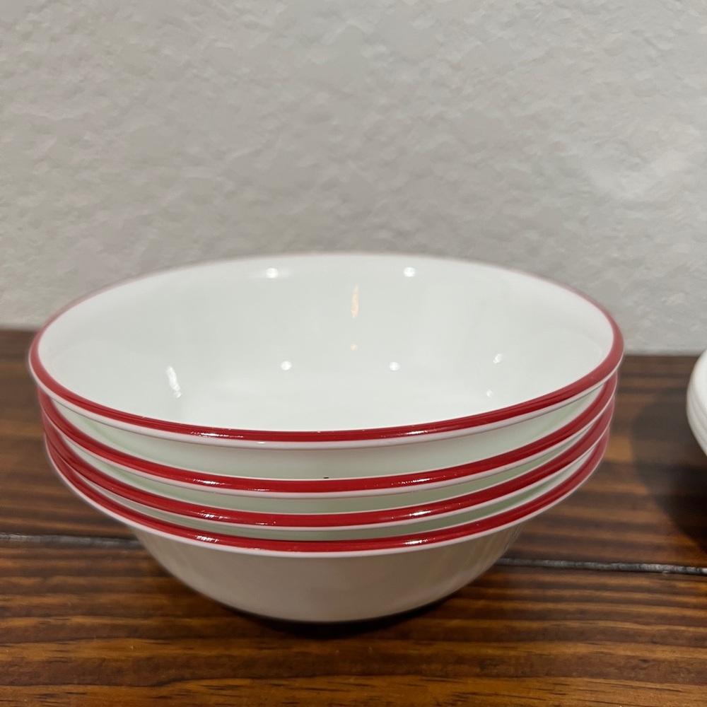 Corelle Berries and Leaves Vintage Retired dishes